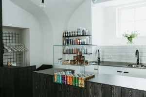 kadernicky-salon-vyroba-interier-nabytek-jindrisska-24 